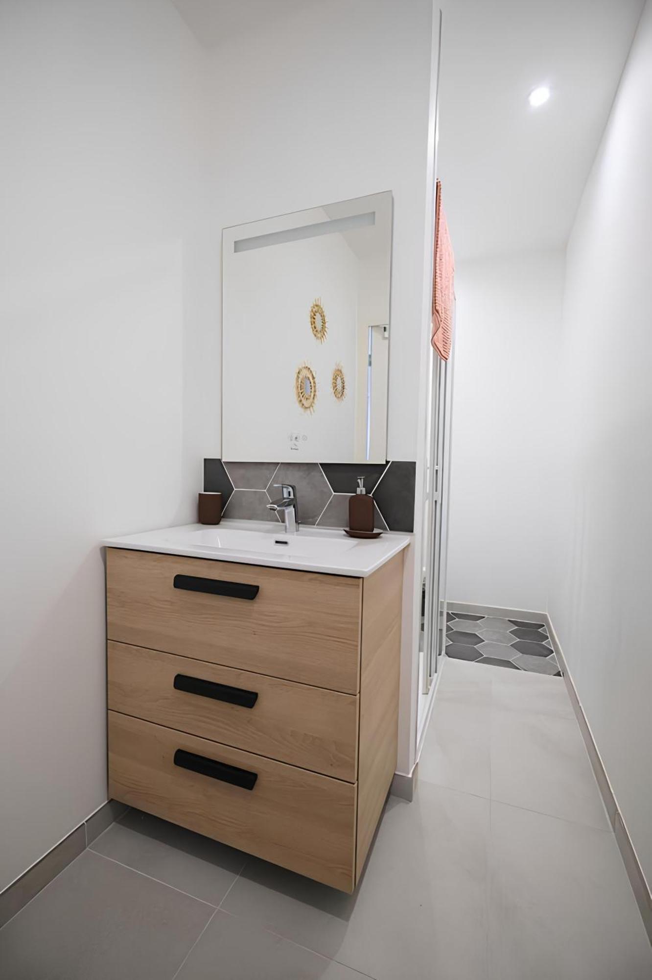 Dewailly, 2 Chambres, 3 Lits, Elegant, 700M Centre Ville Amiens Eksteriør billede